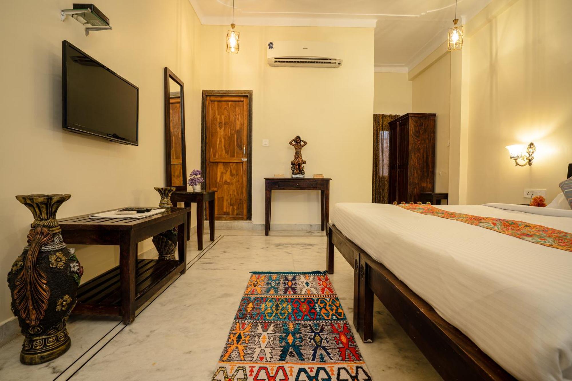 Tripli Hotels Shiv Villas Udaipur Eksteriør billede