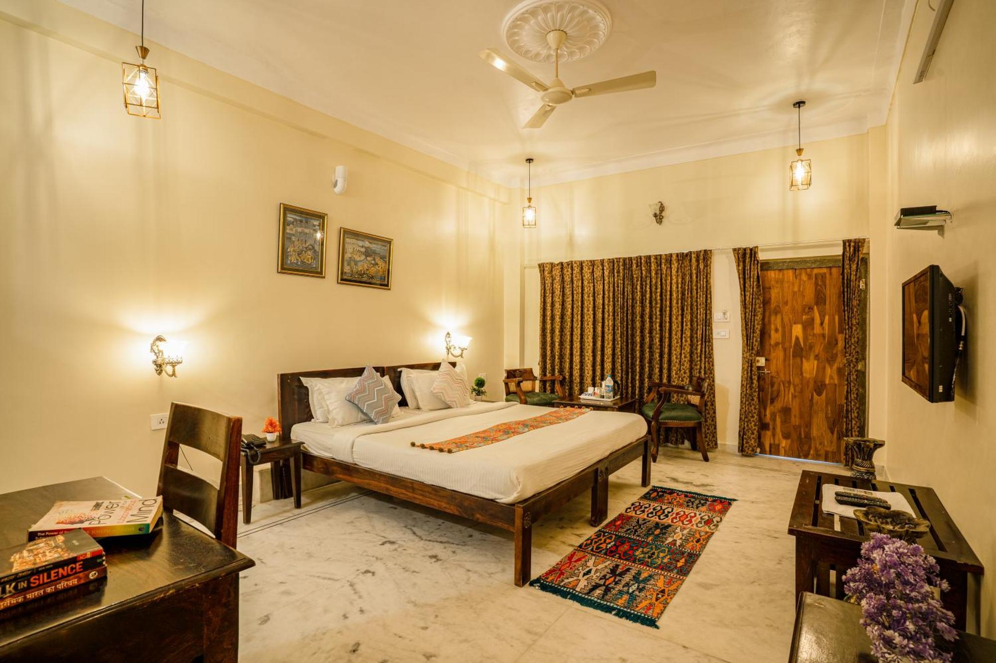 Tripli Hotels Shiv Villas Udaipur Eksteriør billede