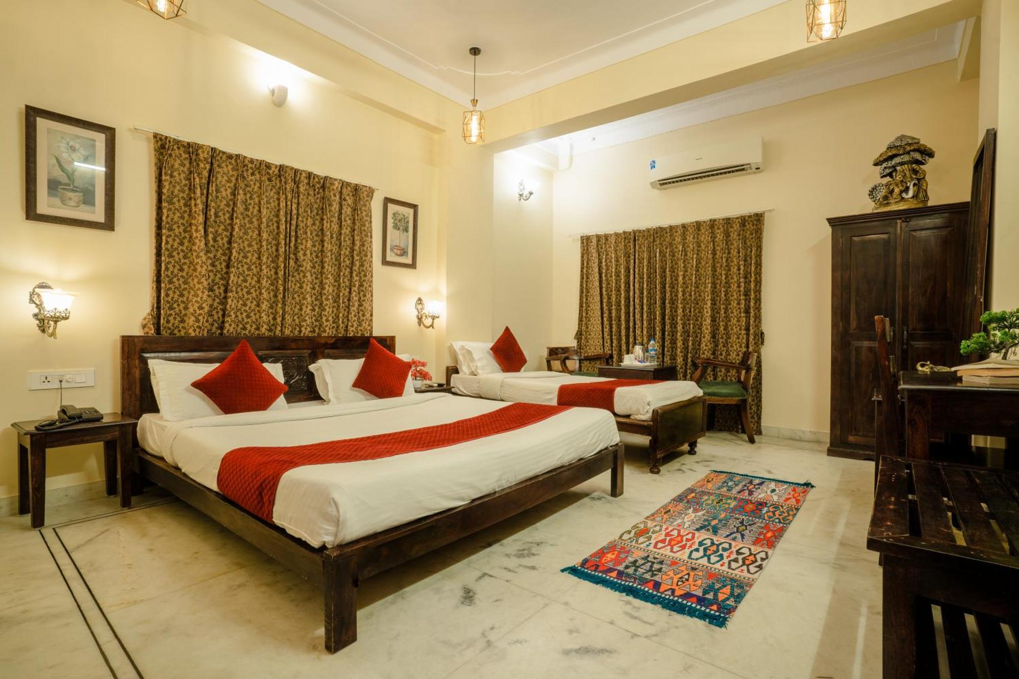 Tripli Hotels Shiv Villas Udaipur Eksteriør billede