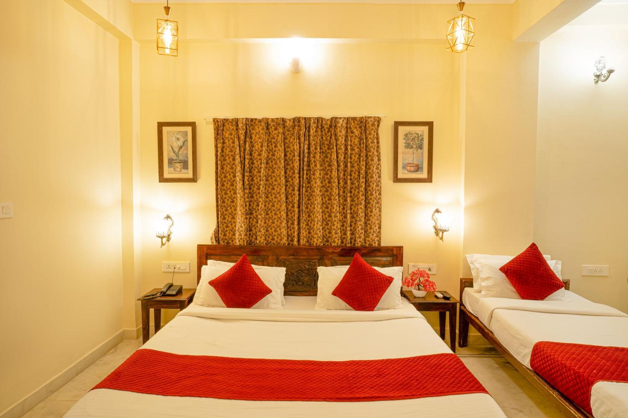 Tripli Hotels Shiv Villas Udaipur Eksteriør billede