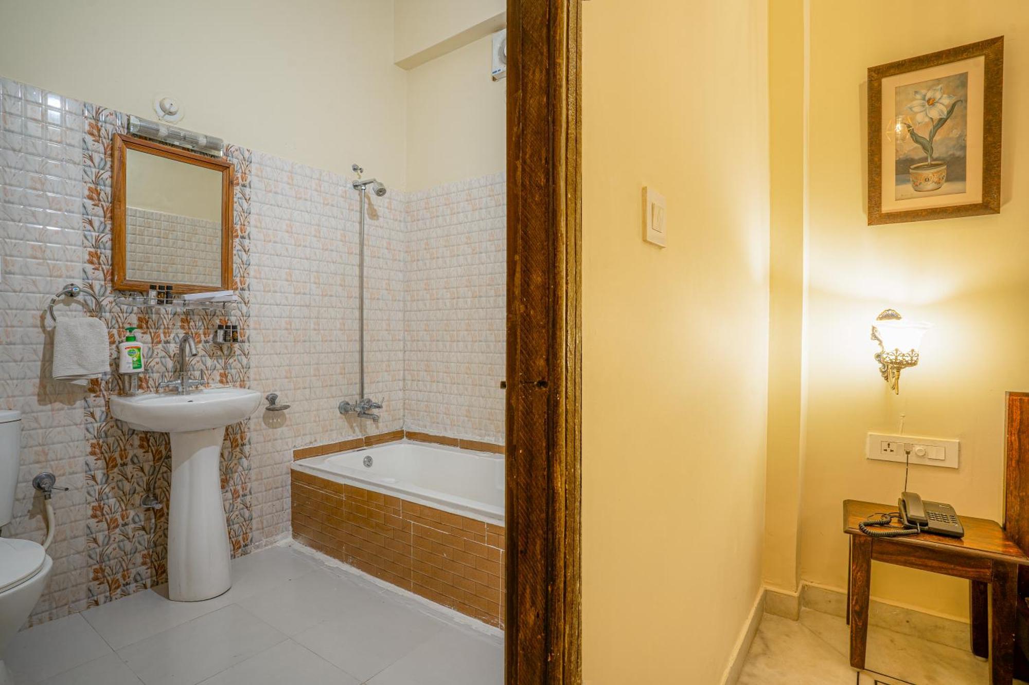 Tripli Hotels Shiv Villas Udaipur Eksteriør billede